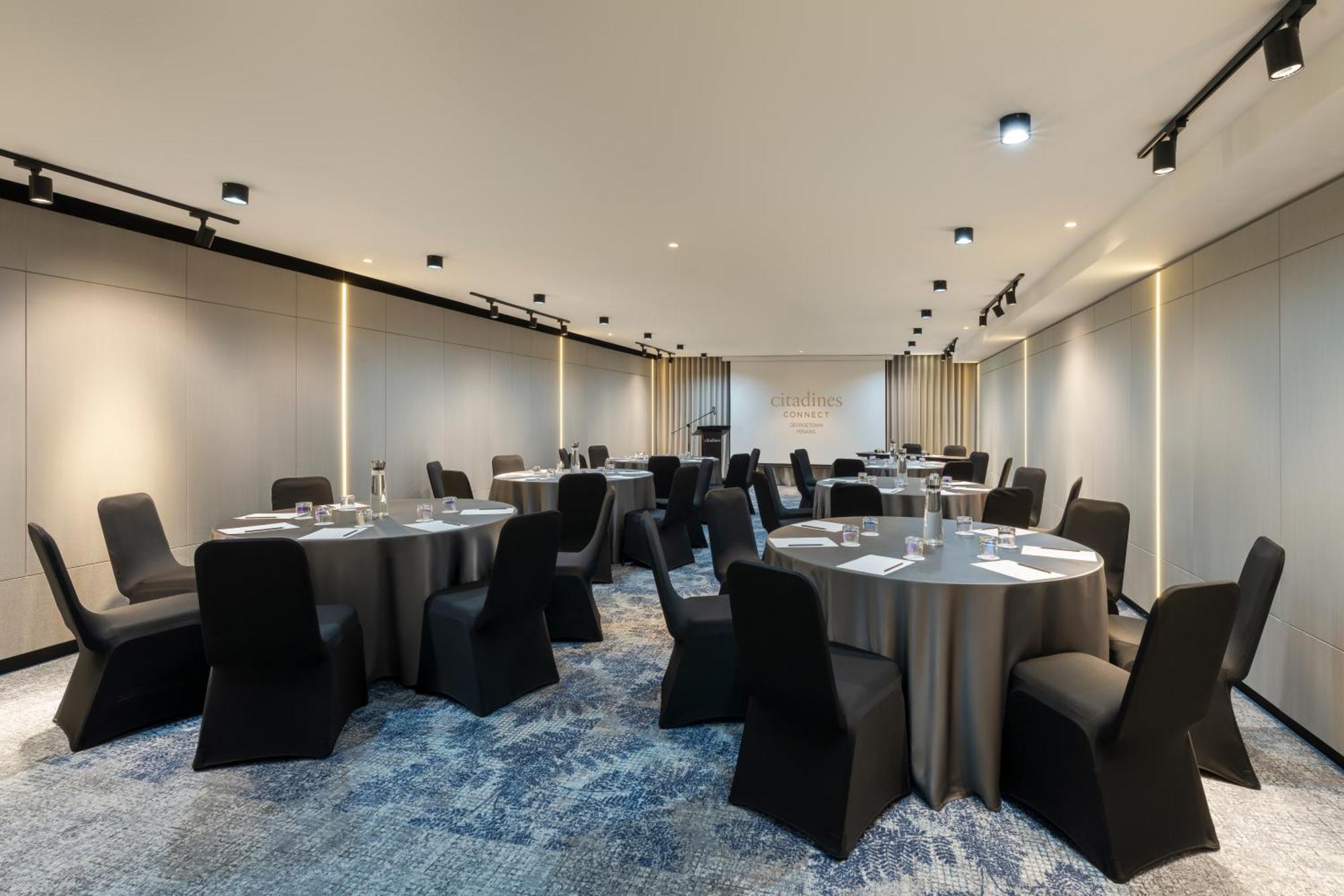 Hotel Citadines Connect Penang 4*
